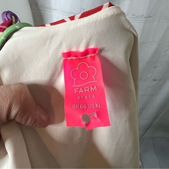 Farm Rio swimsuit - Picture 5 of 10